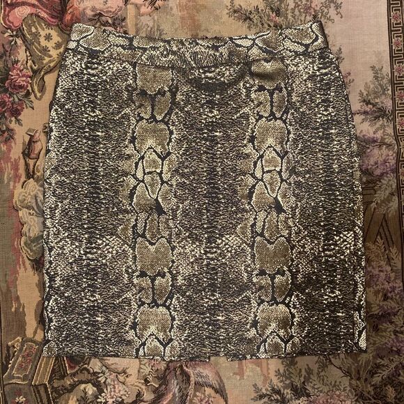 Metallic Gold Snake Skin Skirt - Picture 1 of 12